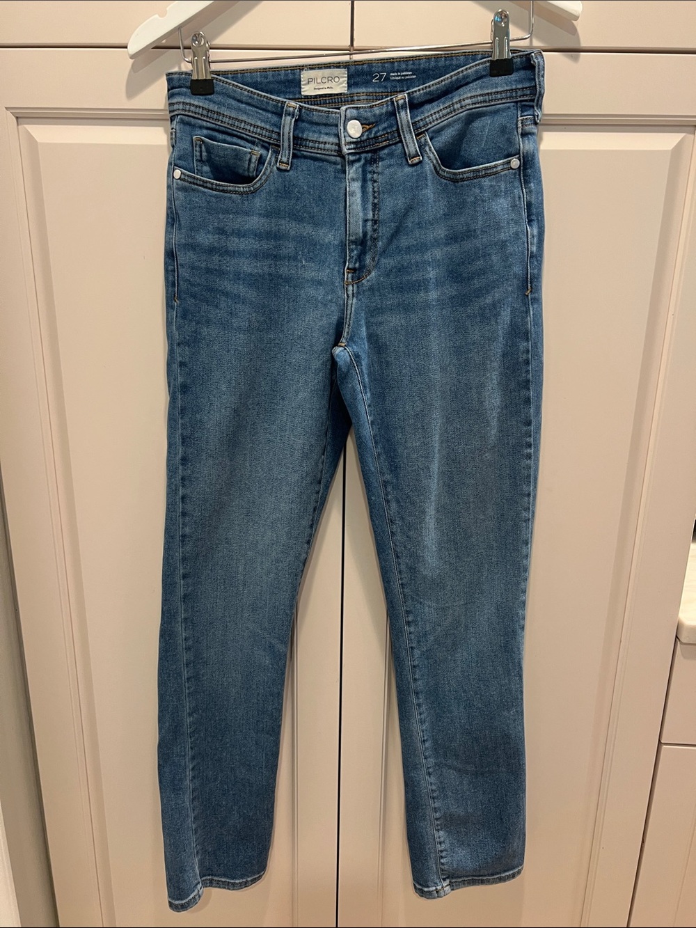 Pilcro Straight Leg Jeans in Medium Blue Wash